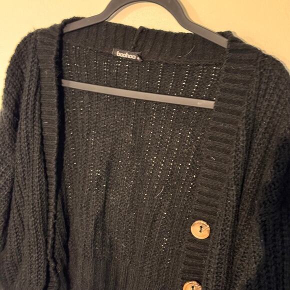 Boohoo Black Chunky Knit Cropped Black Cardigan – Wood Button Closure Crop - Picture 2 of 2